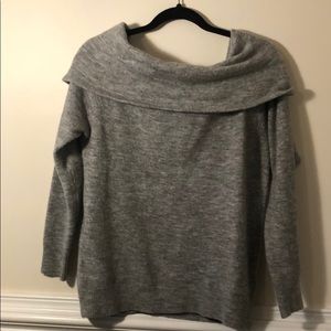 Off true Shoulder Sweater